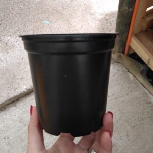 Macetero negro redondo N12 plastico ligero