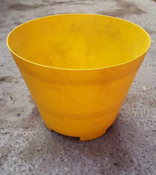 Macetero barril amarillo N40