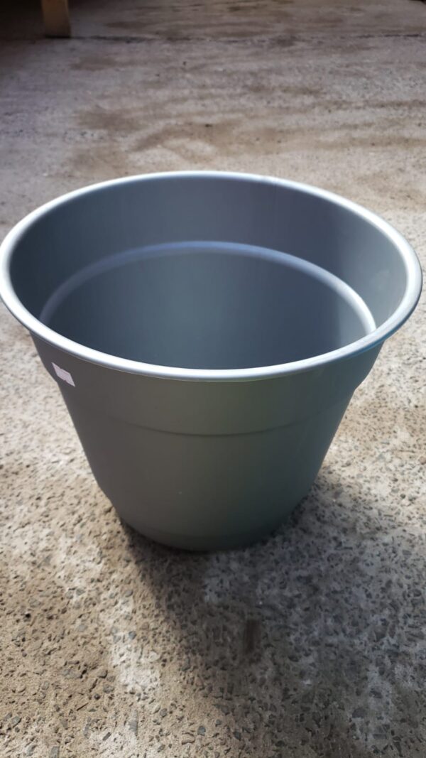 Macetero gris N32