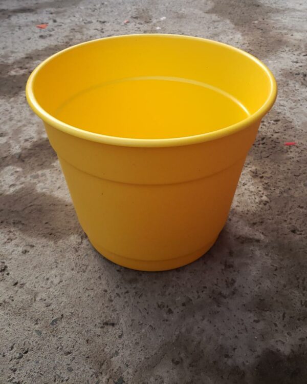 Macetero amarillo N28