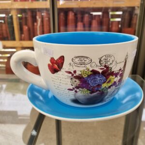 macetero en forma de taza